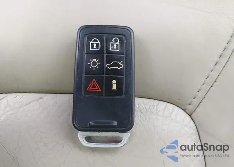 2014 Volvo Xc70 3.2 z USA, uszkodzony, nr VIN YV4940BZ3E1178460